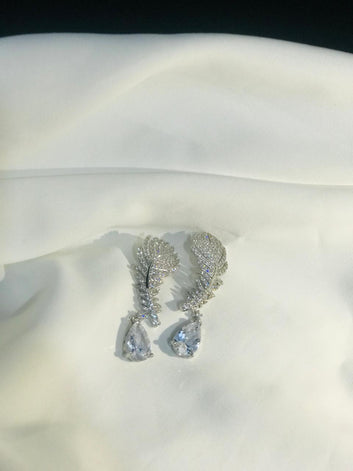 LEAF EARRINGS